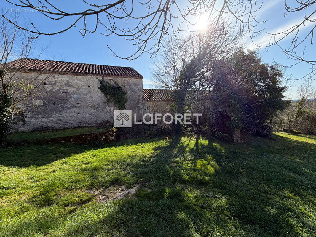 Maison à LAROQUE-DES-ARCS