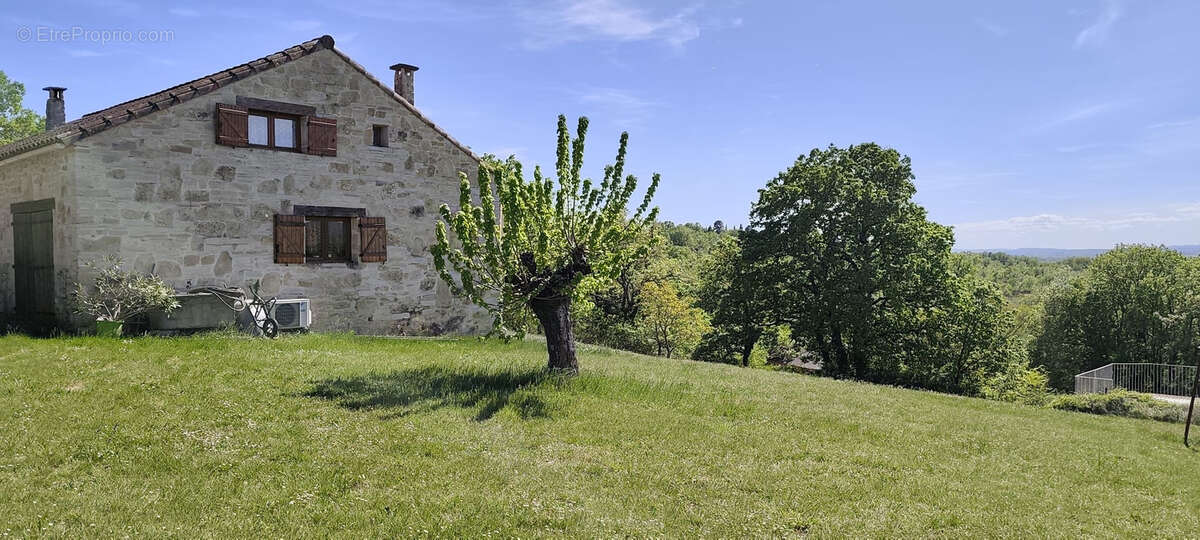 Maison à BARJAC