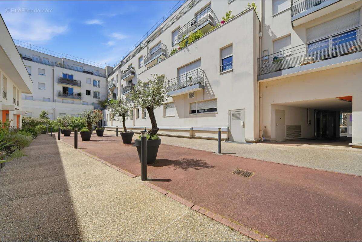 Appartement à IVRY-SUR-SEINE
