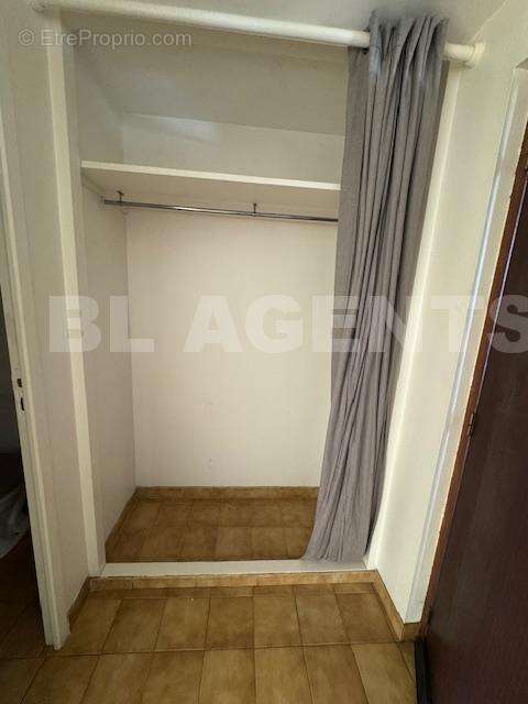 Placard fontenay - Appartement à FONTENAY-LE-FLEURY