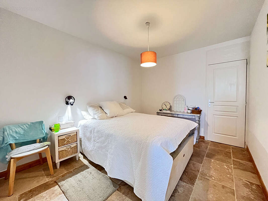 Maison de plain-pied avec piscine partagé, Villeréal - photo 9