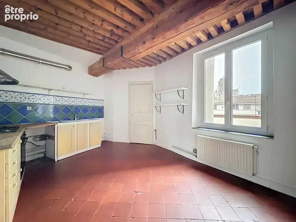 Appartement Duplex  T4 - 137m2 au sol - 113m2 carrez - LYON 2 - Poutres apparentes - rue calme - photo 5