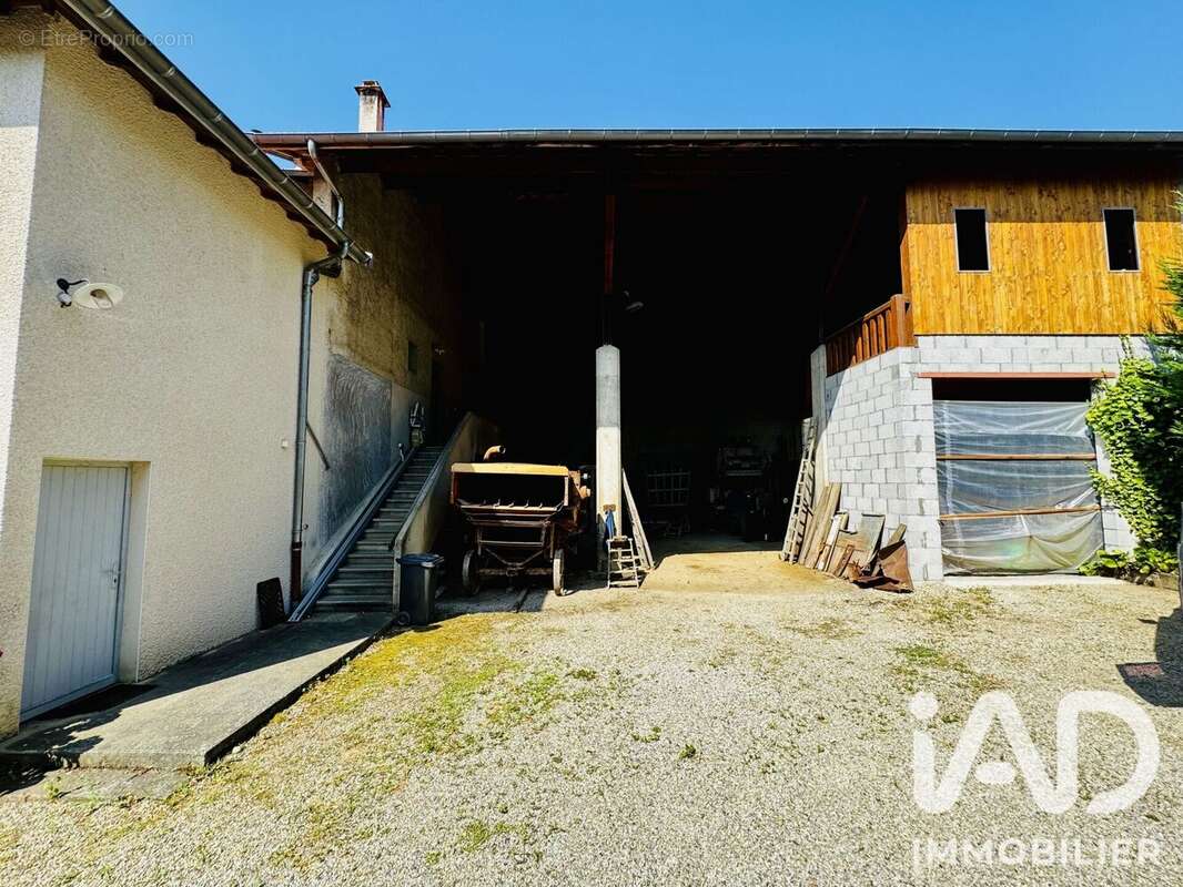 Maison 150 m² à Vernioz  - photo 4