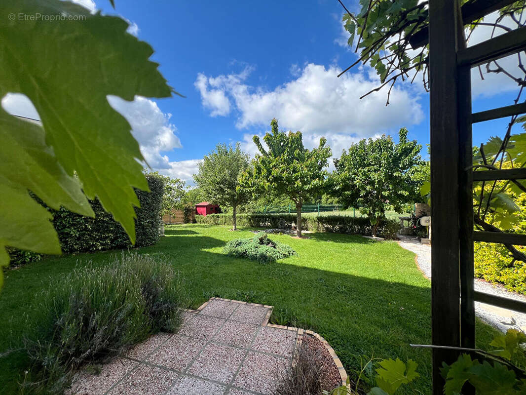 Maison à MONTIGNY