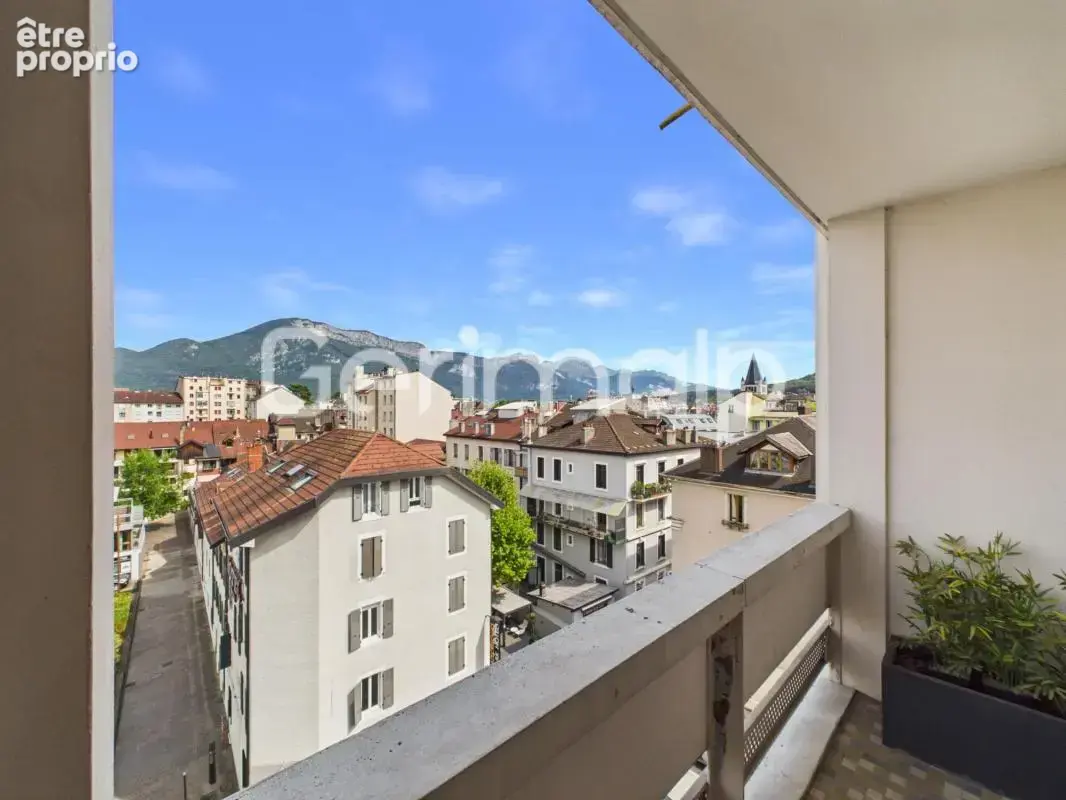 Vente - Appartement - 5 pièces + cuisine - 104,13 m² - 790 - photo 17