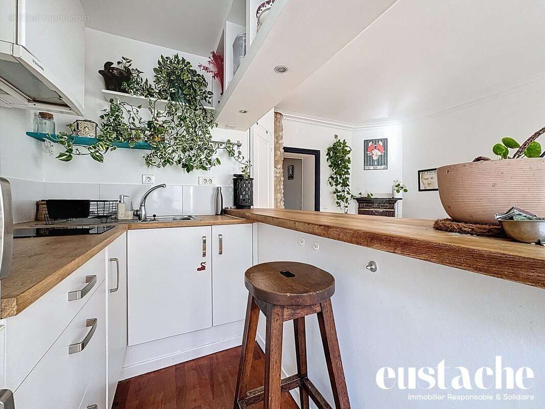 Appartement à PARIS-18E
