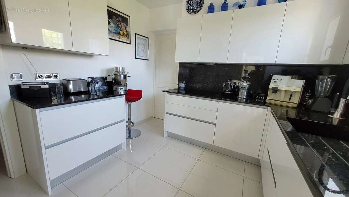 Maison à MANDELIEU-LA-NAPOULE