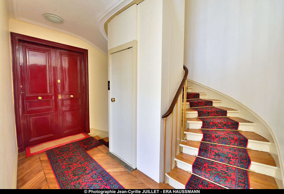 Appartement + cave (+ chambre de service en option). - photo 8