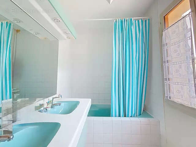 Maison à TOURRETTES-SUR-LOUP