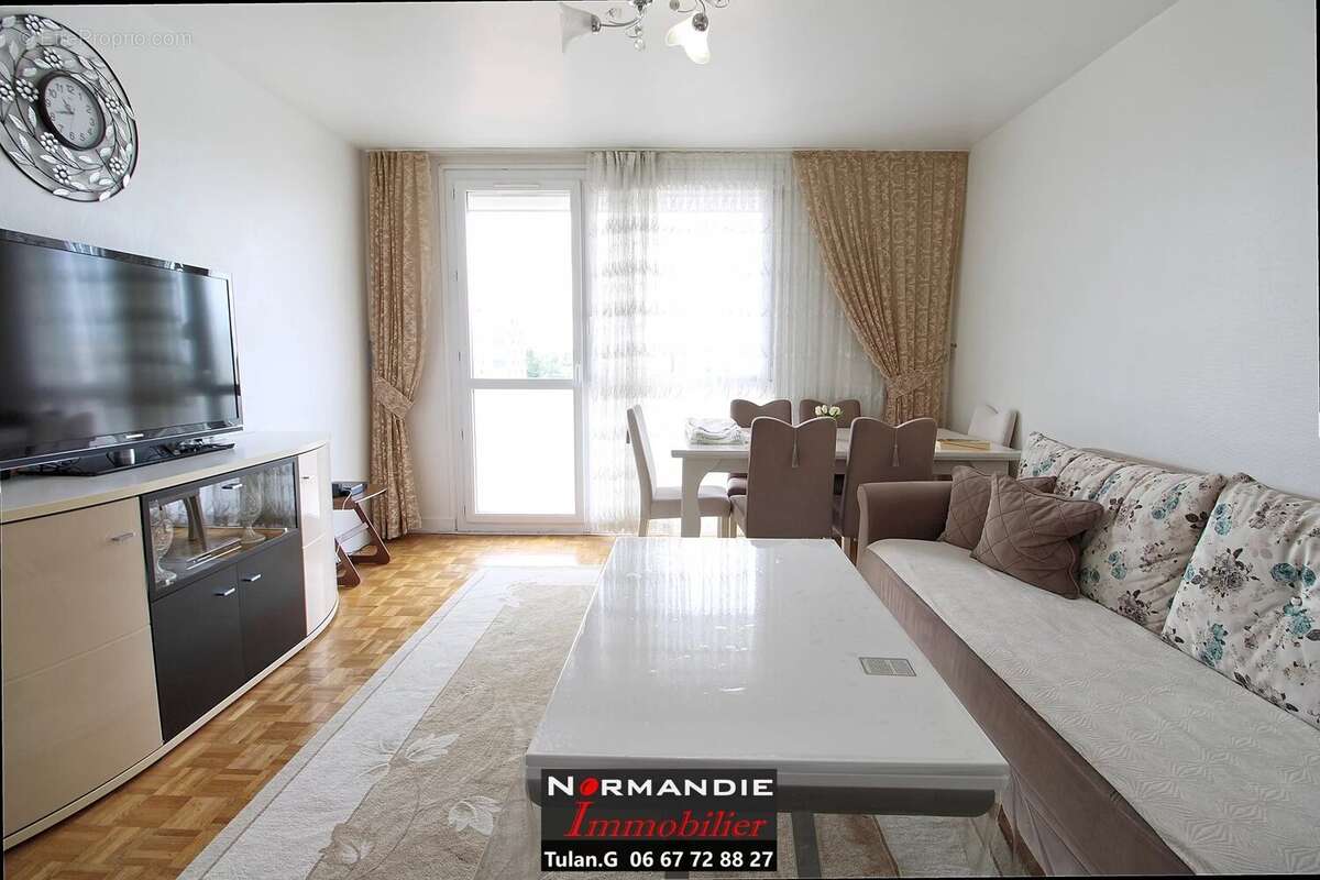 Appartement à SAINT-ETIENNE-DU-ROUVRAY