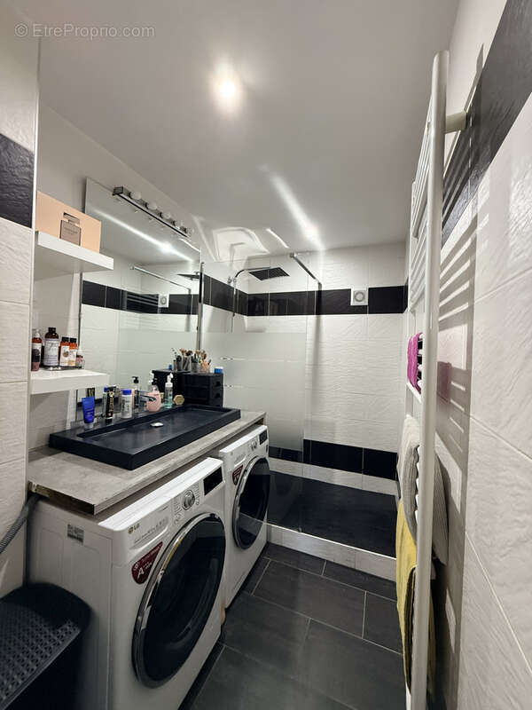 Appartement à FONTAINE
