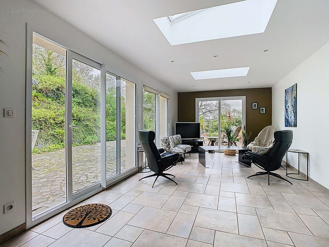 Maison à CANVILLE-LA-ROCQUE