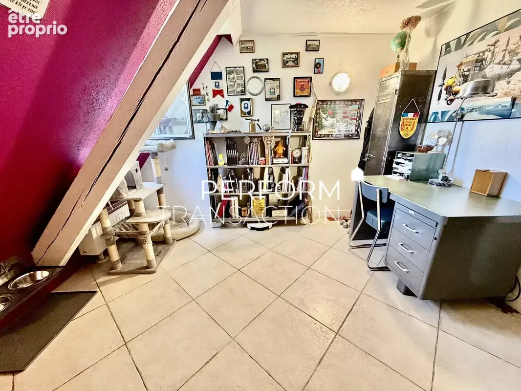 Herbeys-t3 duplex dans le chateau - photo 7