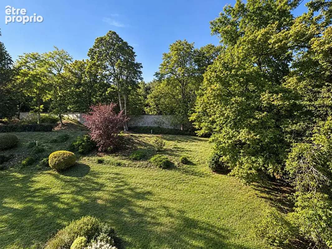 Appartement à LE MESNIL-LE-ROI