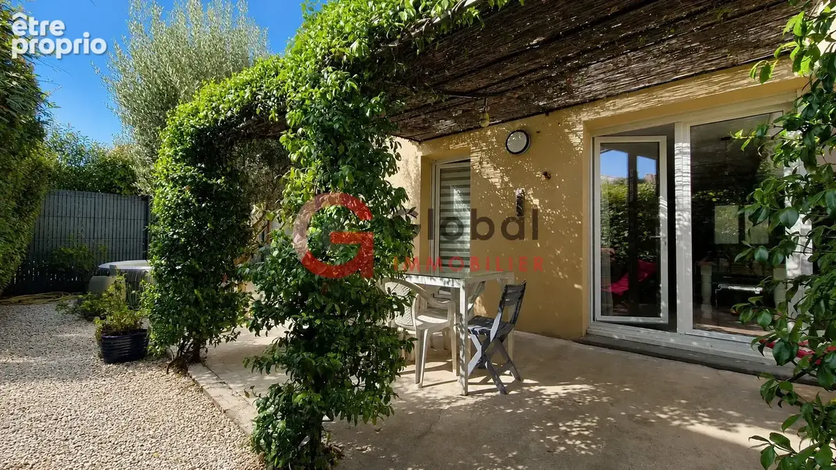 Maison à GRANS