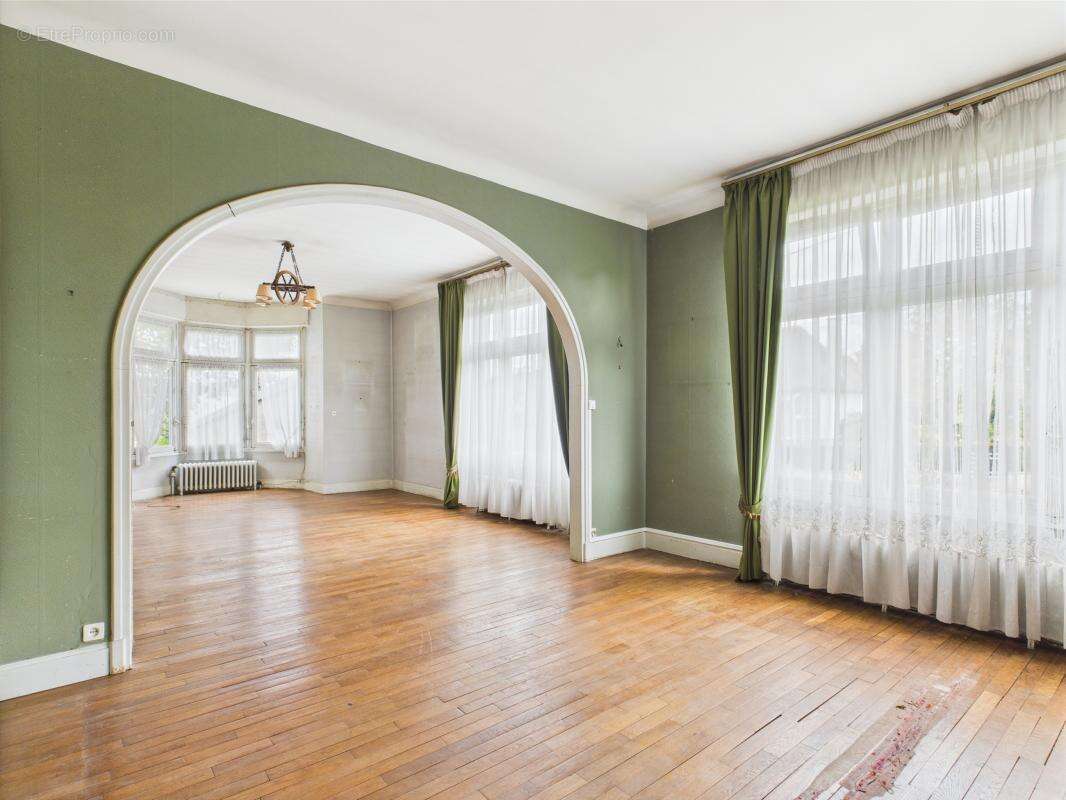 Maison à CORPS-NUDS