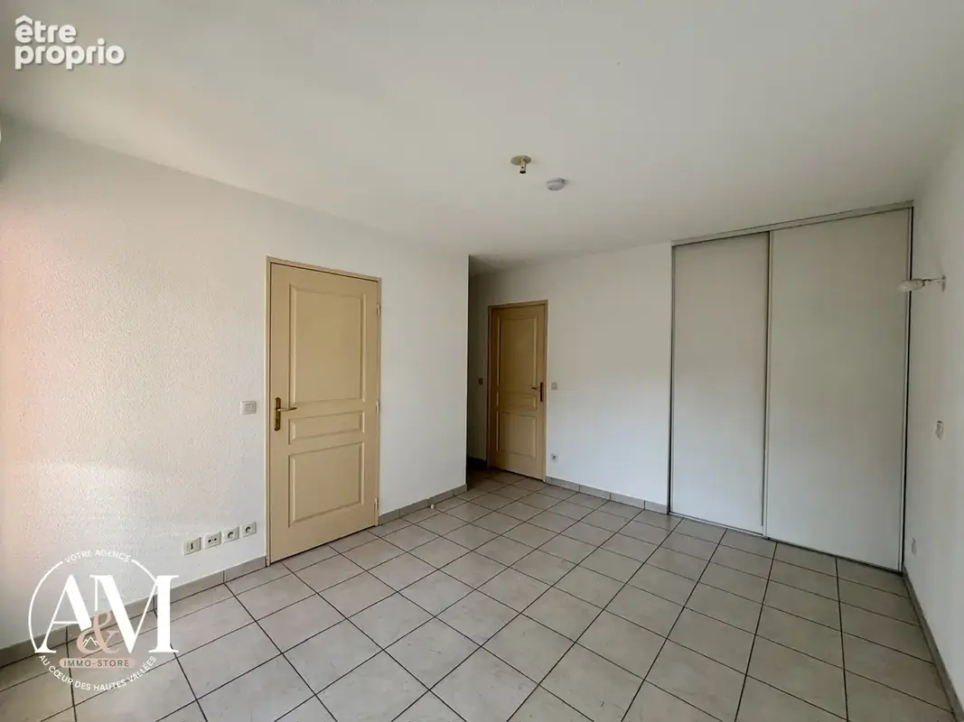 Appartement Type 2 + coin-montagne et garage - photo 3