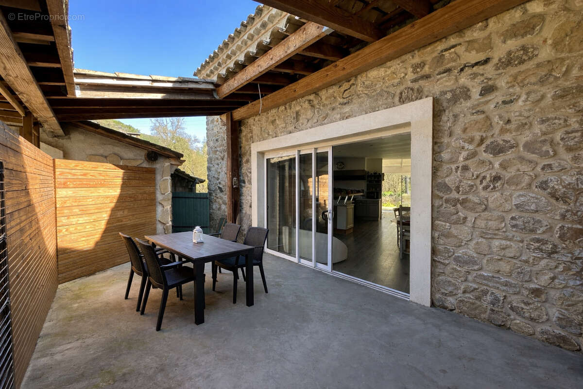 Maison à SAINT-HIPPOLYTE-DU-FORT