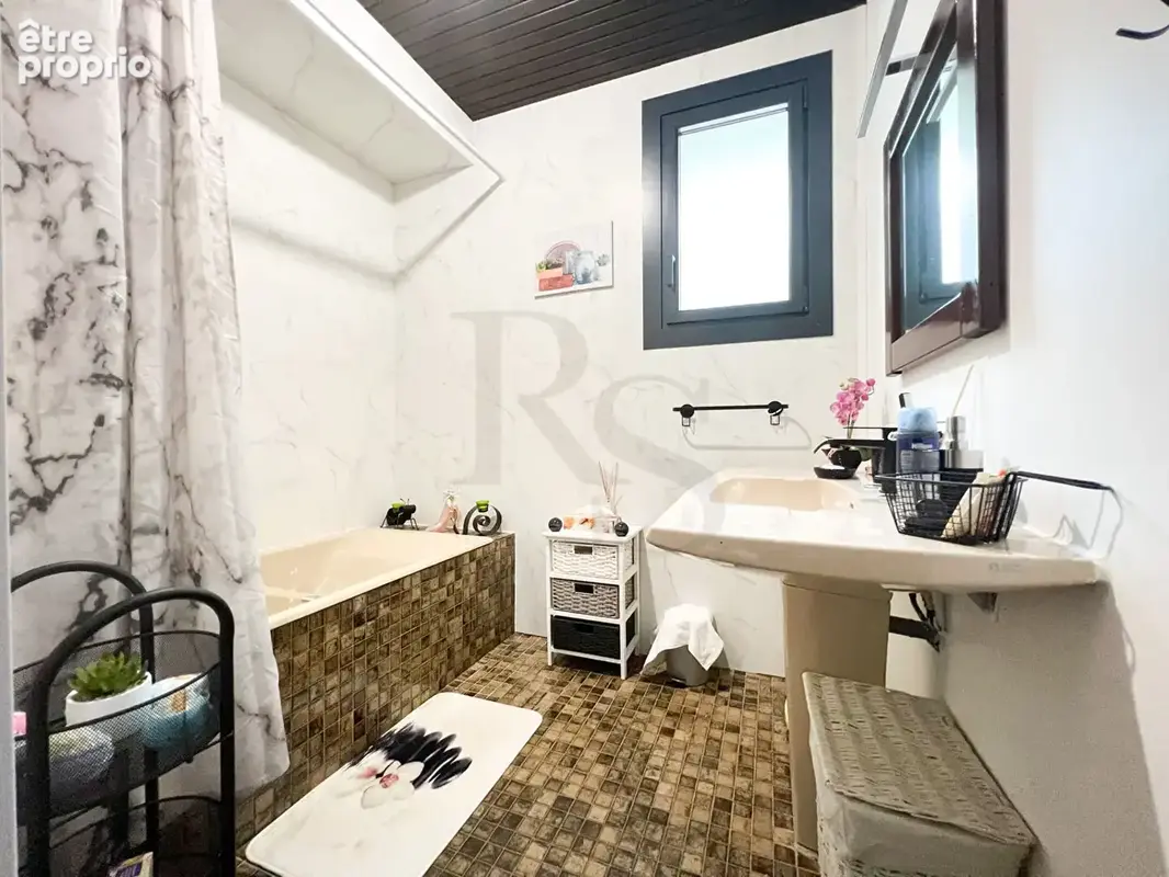 Vente d'une maison t8 (248 m²) à domfront en poiraie - photo 11