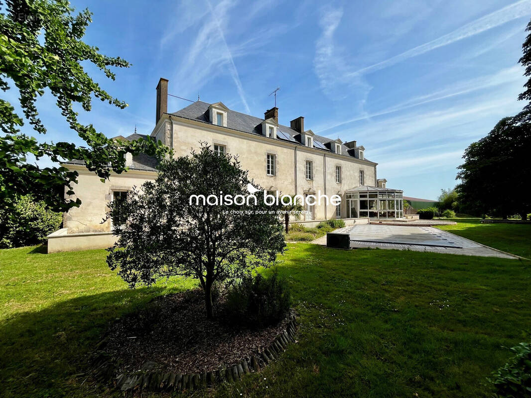 Maison à SAINT-DENIS-LA-CHEVASSE