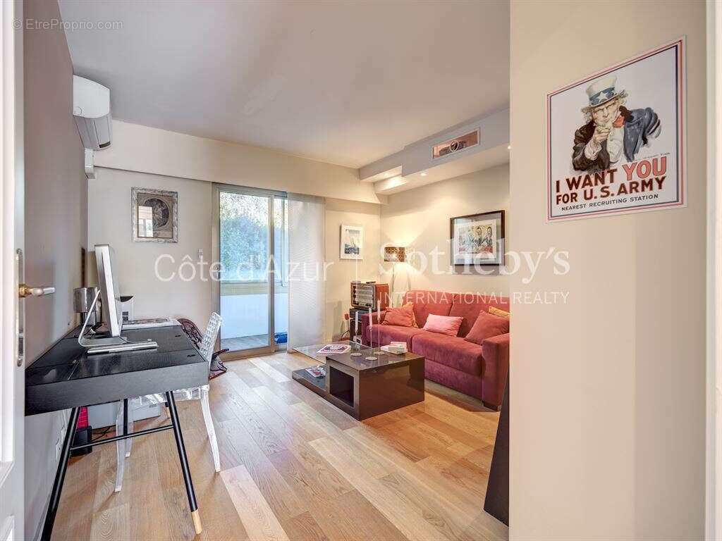 Appartement à LE CANNET