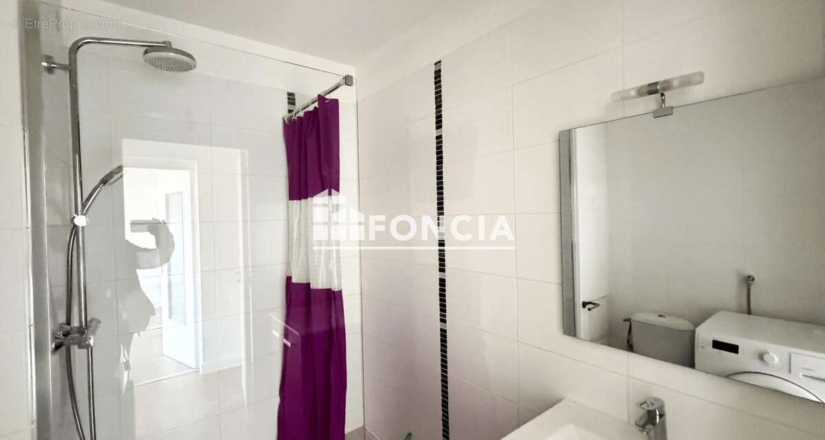 Appartement à VIZILLE