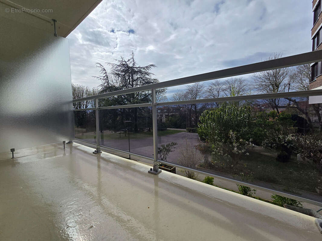 Appartement à FONTENAY-SOUS-BOIS