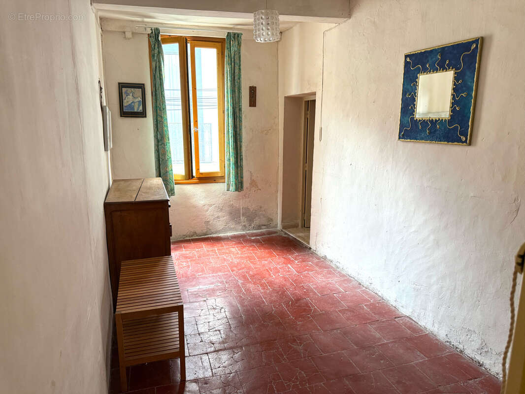 Maison à VILLENEUVE-LES-BEZIERS