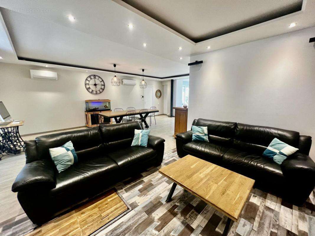 Maison à SAINT-GILLES