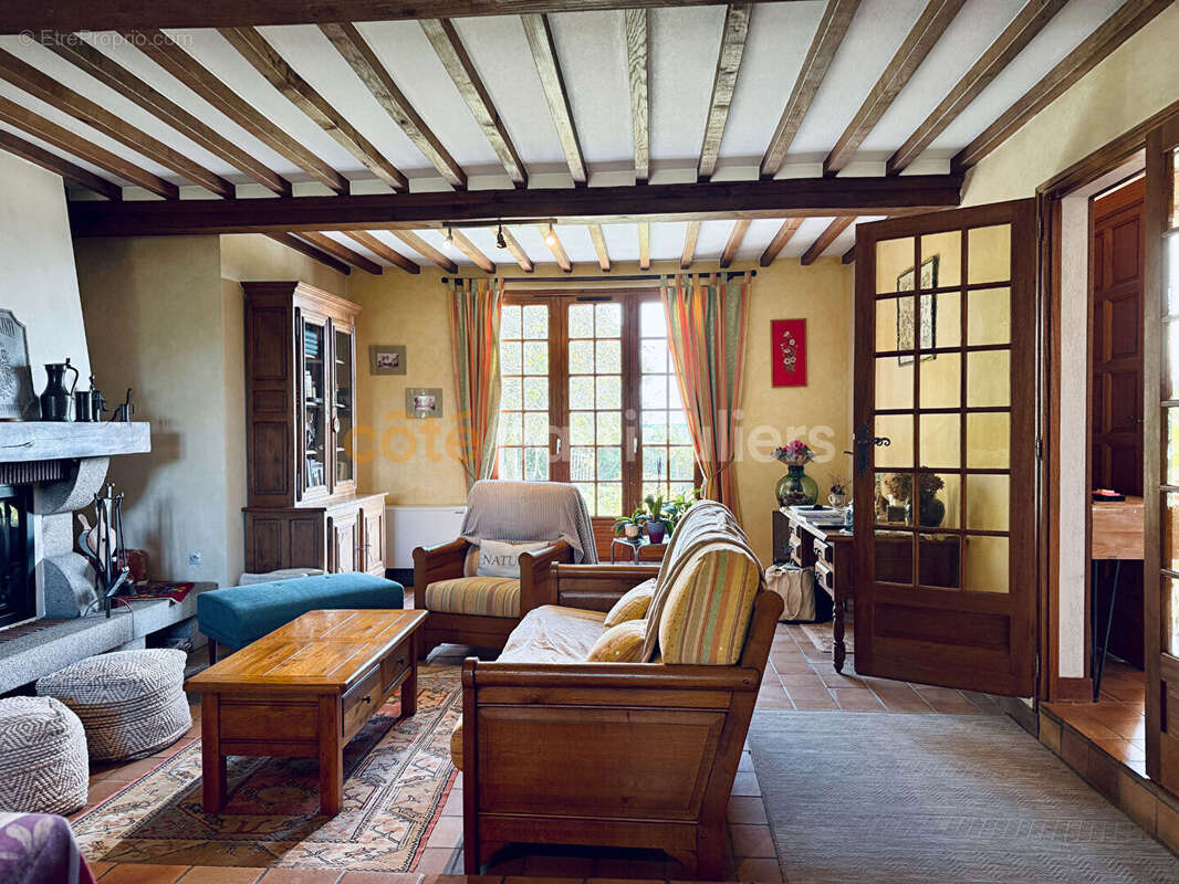 Maison à SAINT-JEAN-DES-BAISANTS