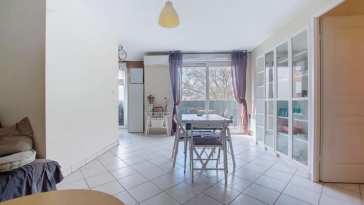 Appartement à LYON-8E