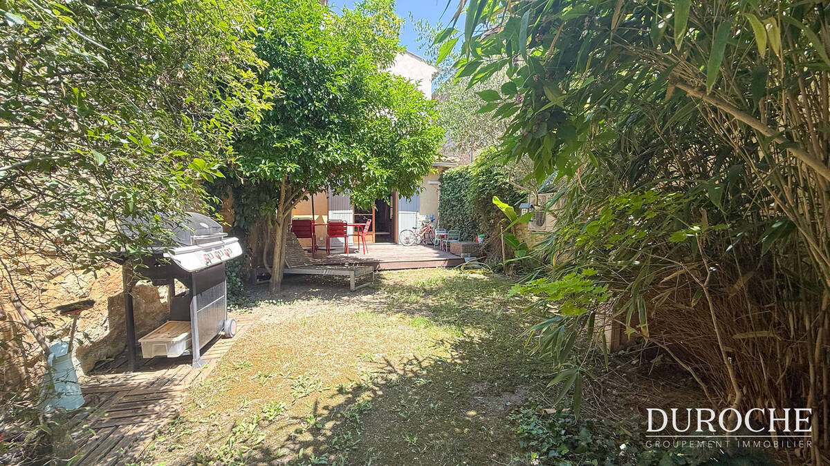 Maison à CADEROUSSE