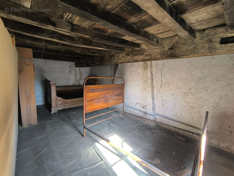 Maison à GOUTTIERES