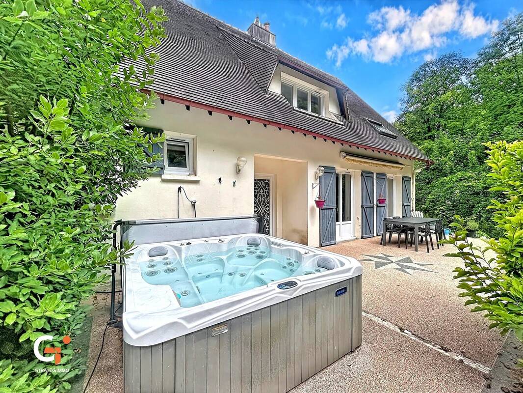 Maison à LA BOUILLE