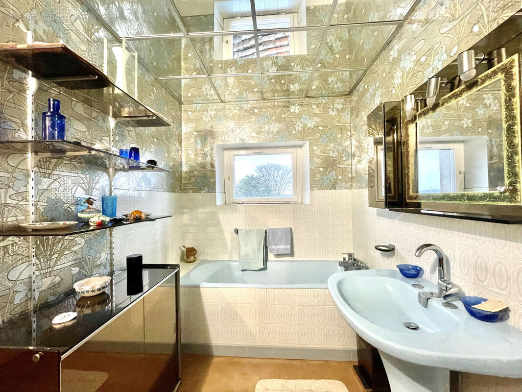 Maison à CHERVES-RICHEMONT