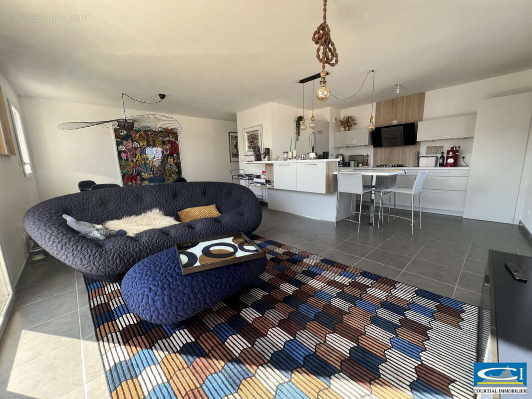 Appartement à TOURNON-SUR-RHONE