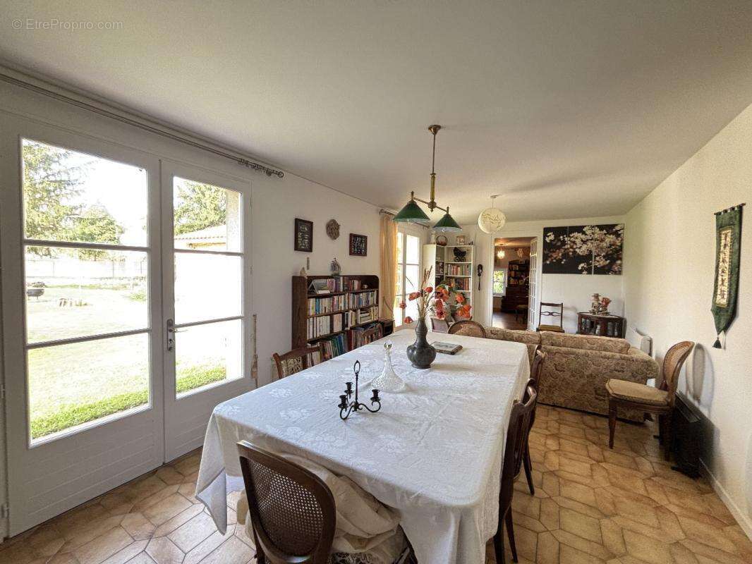 Maison à RUFFEC