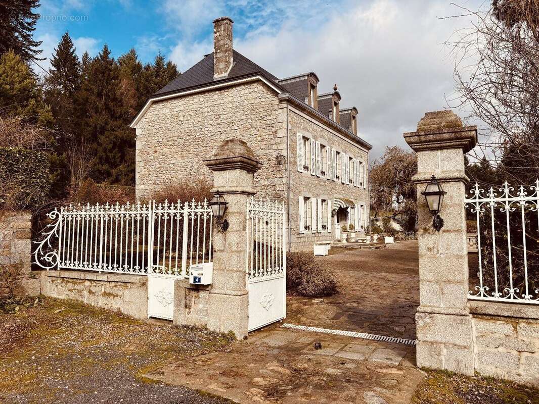 Maison à USSEL