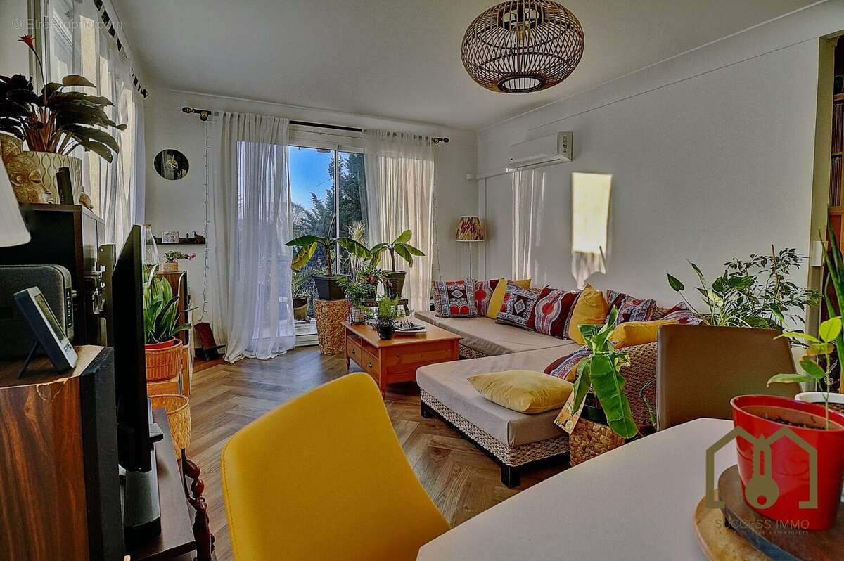 Appartement à VAULX-EN-VELIN