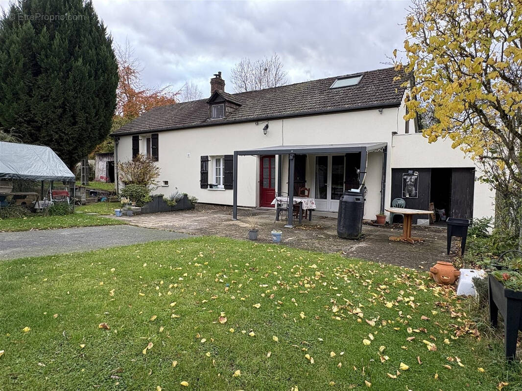 Maison à SAINT-EVROULT-DE-MONTFORT