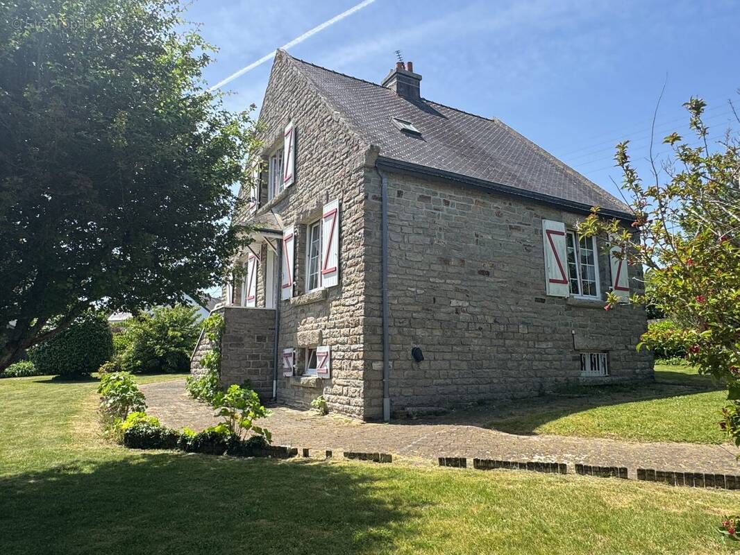 Maison à RIEC-SUR-BELON