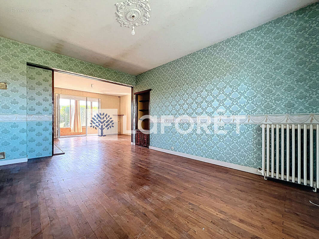 Maison à CHATILLON-SUR-THOUET