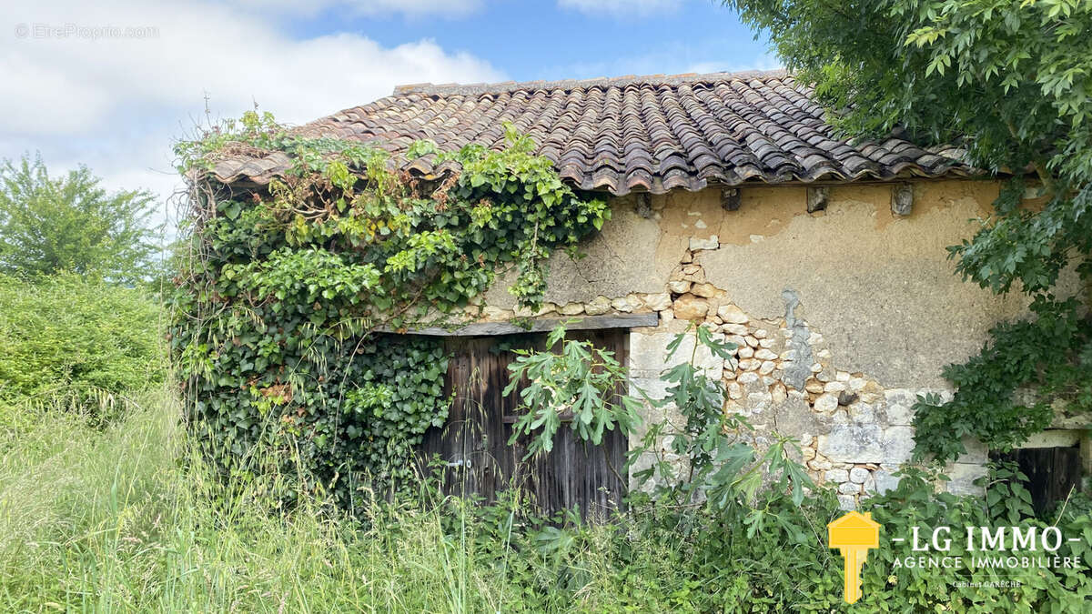 Maison à SAINT-THOMAS-DE-CONAC