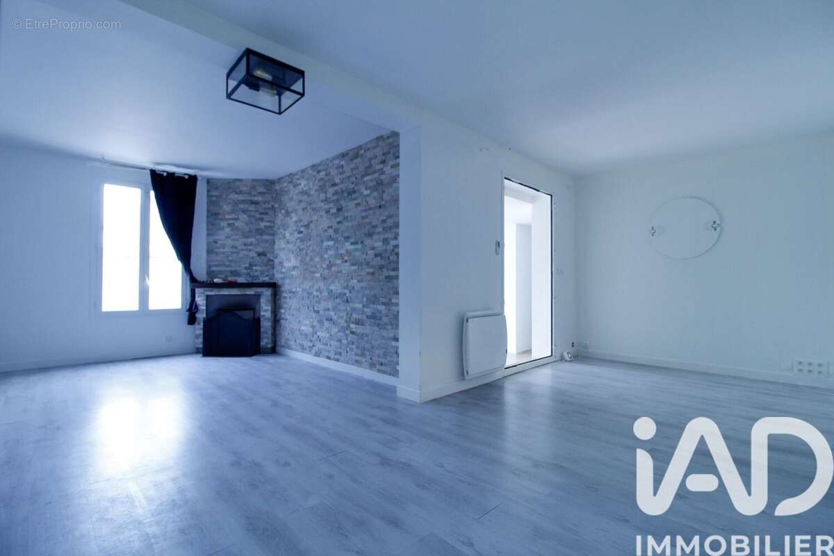 Photo 5 - Maison à EZANVILLE