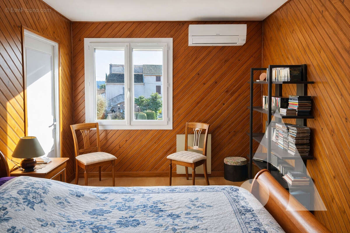 Maison à LE MUY