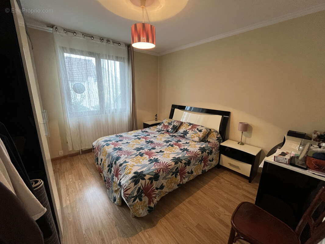 Grande Maison Familiale avec revenu locatif ! - photo 8