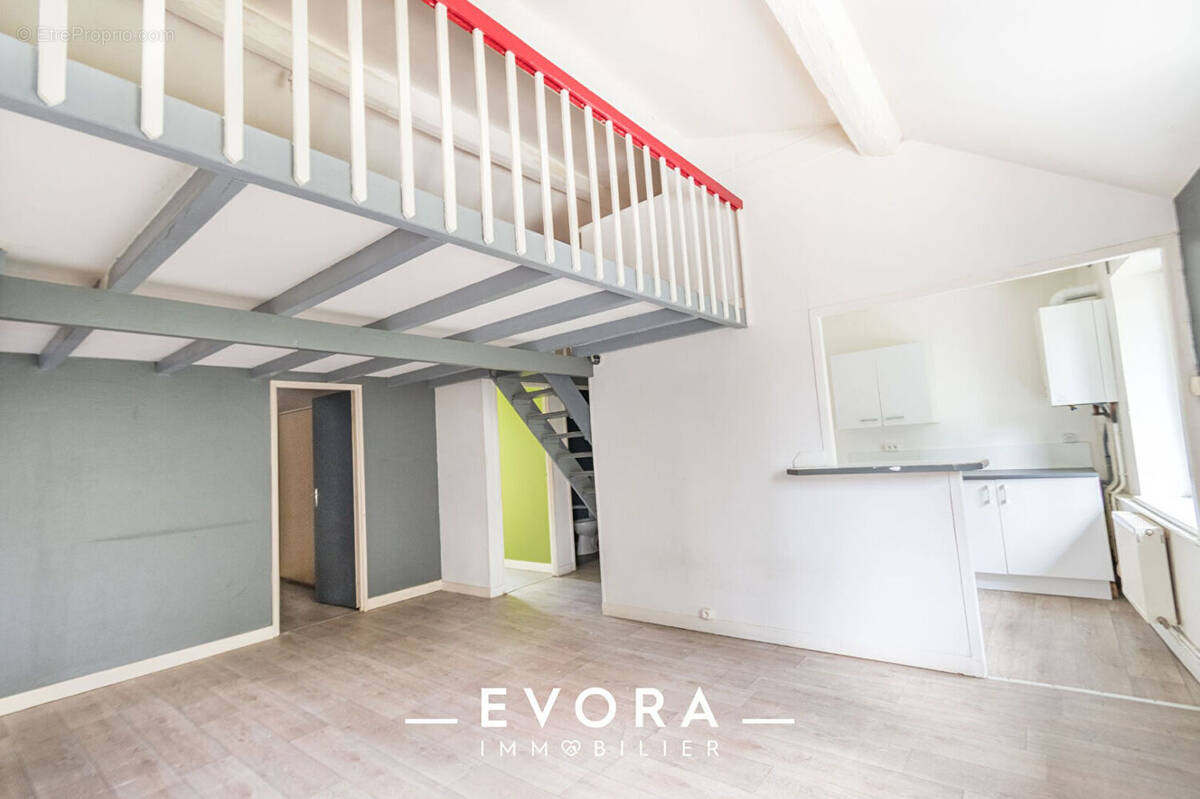 Appartement à ROZERIEULLES