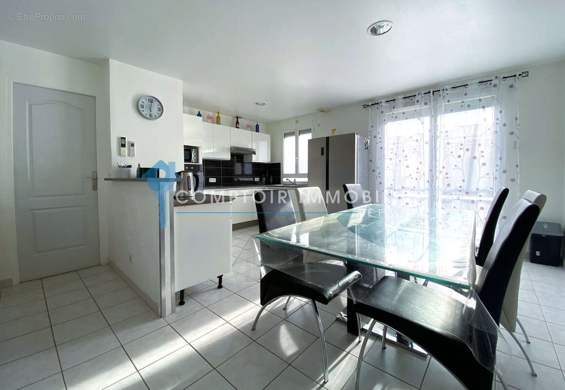 DEPT-30-A VENDRE-BEAUCAIRE Villa de type 4 de 75m2 quartier Garrigues Planes - photo 2