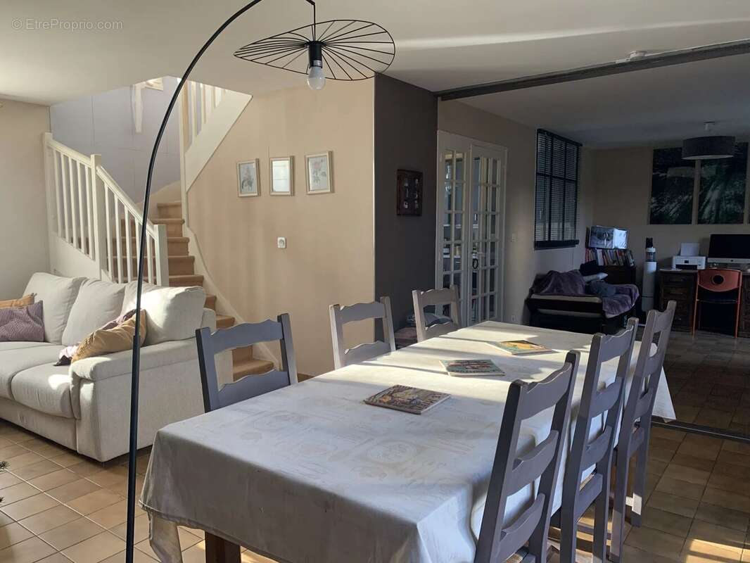 Maison à CHATEAUFORT