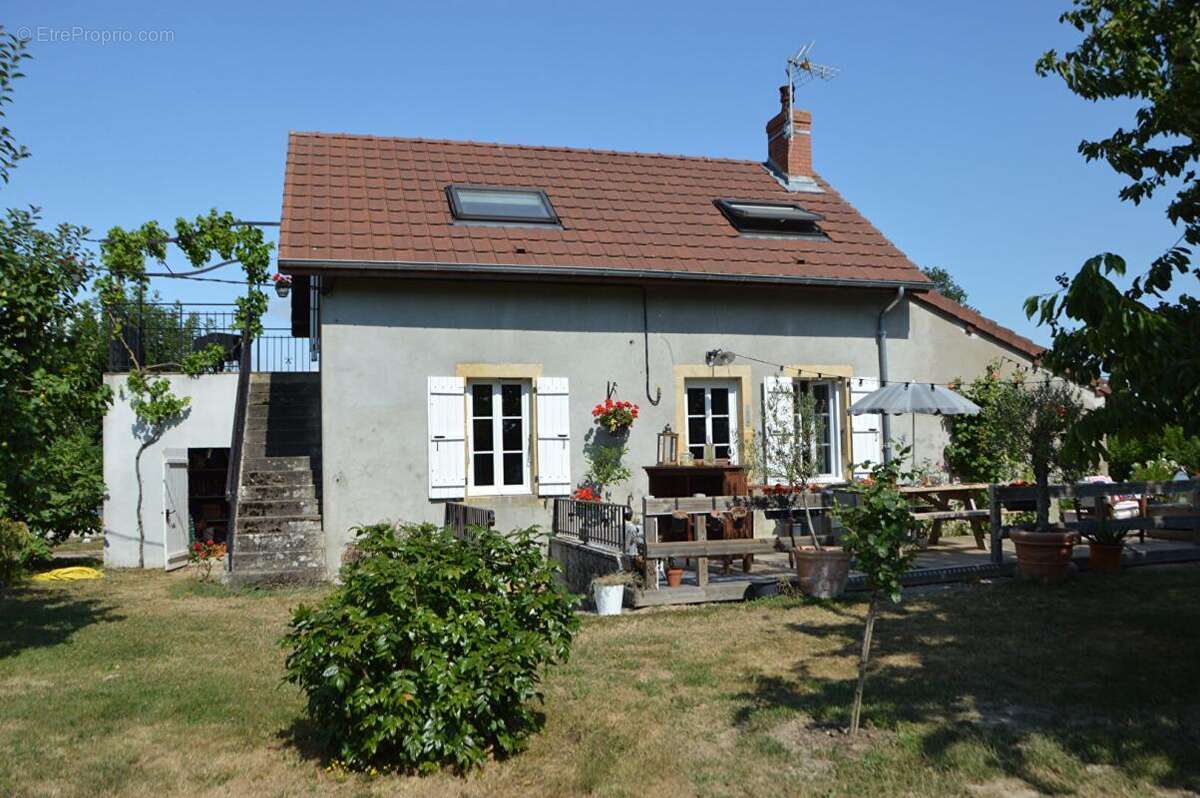 Propriété avec 2 maisons, dépendances et terrain sans vis-à-vis Montmort 260 m2 - photo 14